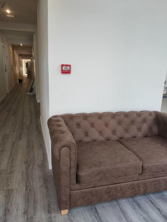 מדריד Hostal Golden 21*** מראה חיצוני תמונה