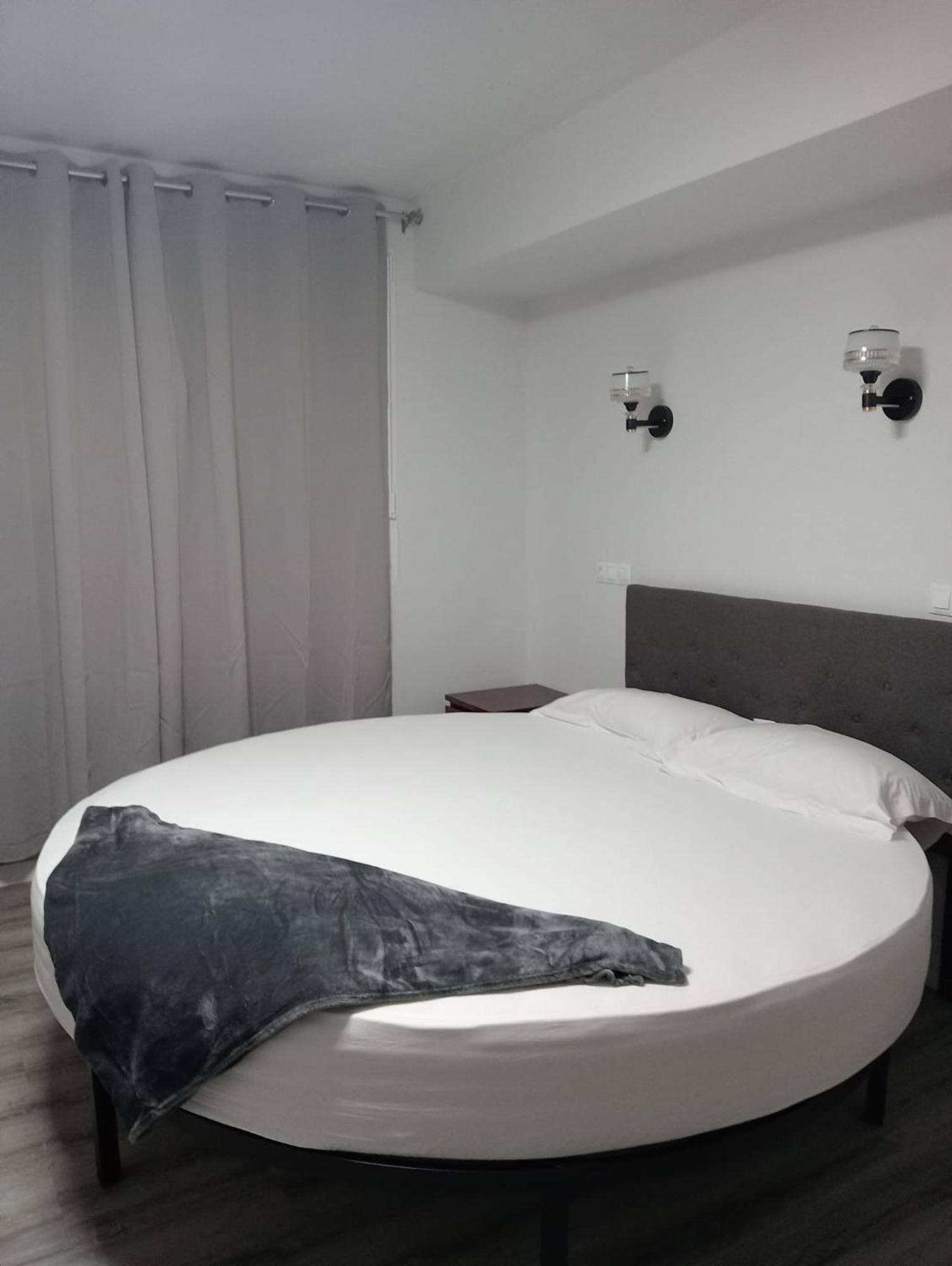 מדריד Hostal Golden 21*** מראה חיצוני תמונה
