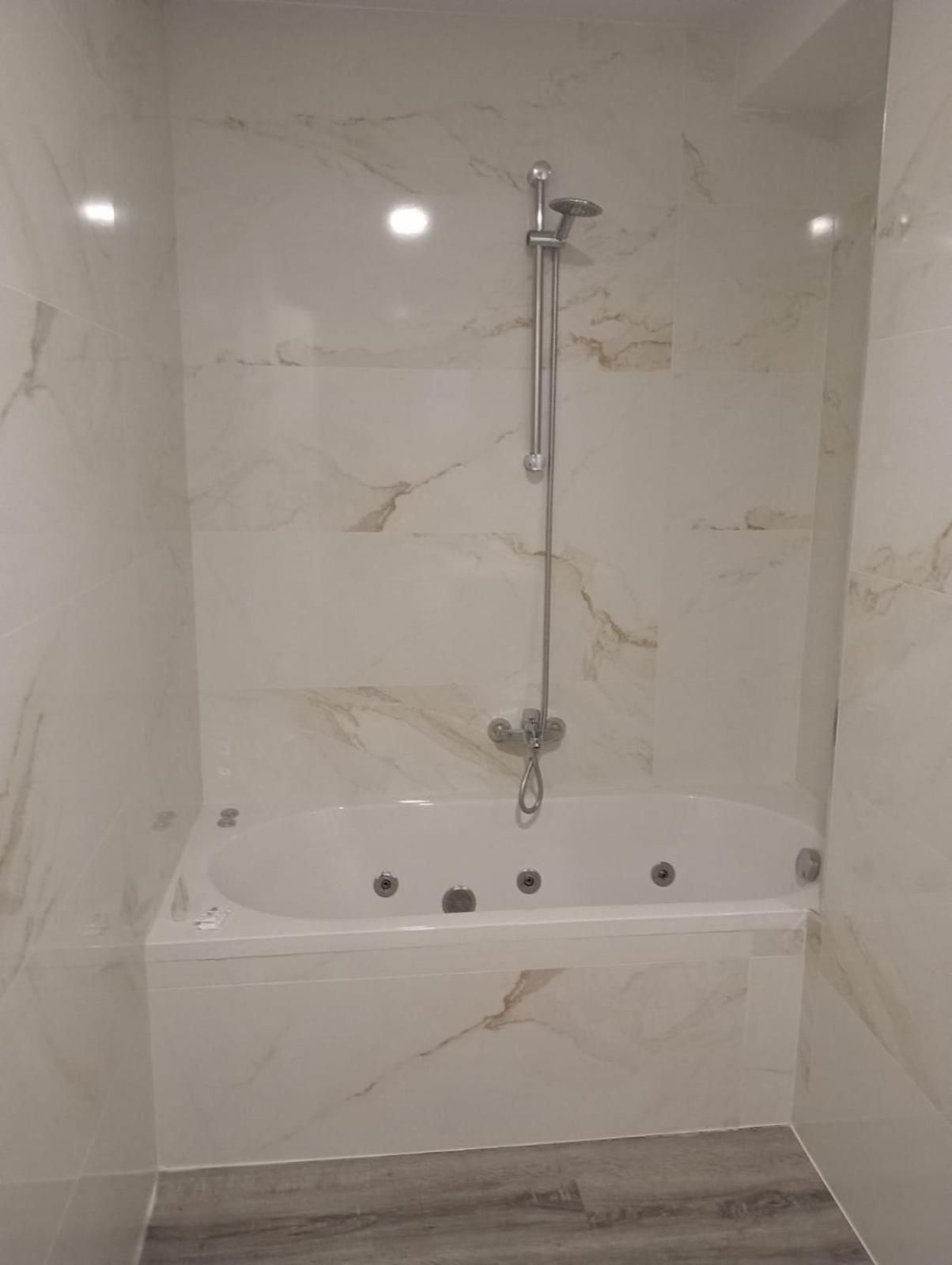 מדריד Hostal Golden 21*** מראה חיצוני תמונה
